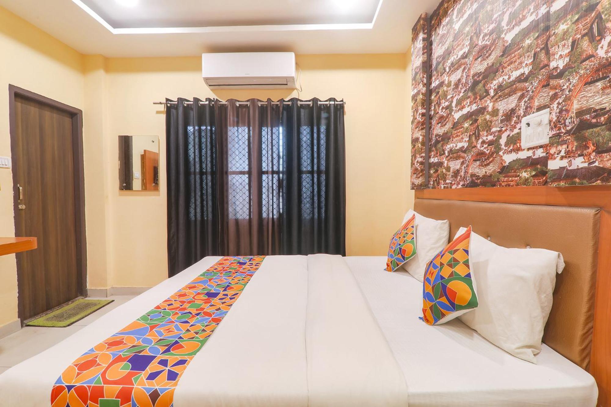 Fabhotel Swarn Banquet Kakarmatha Exterior photo