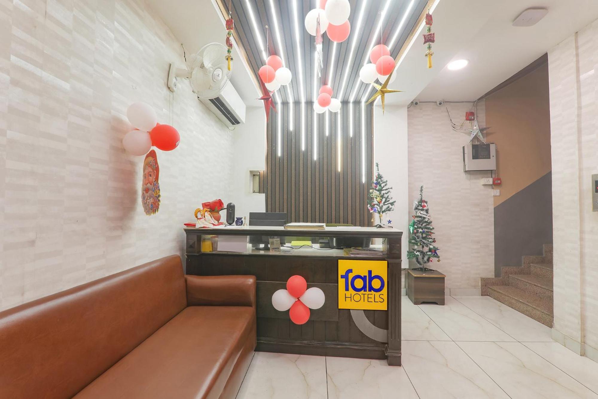 Fabhotel Swarn Banquet Kakarmatha Exterior photo